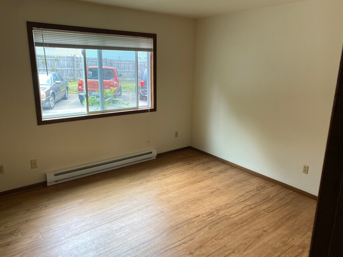 Photo - Draper Square Apartments