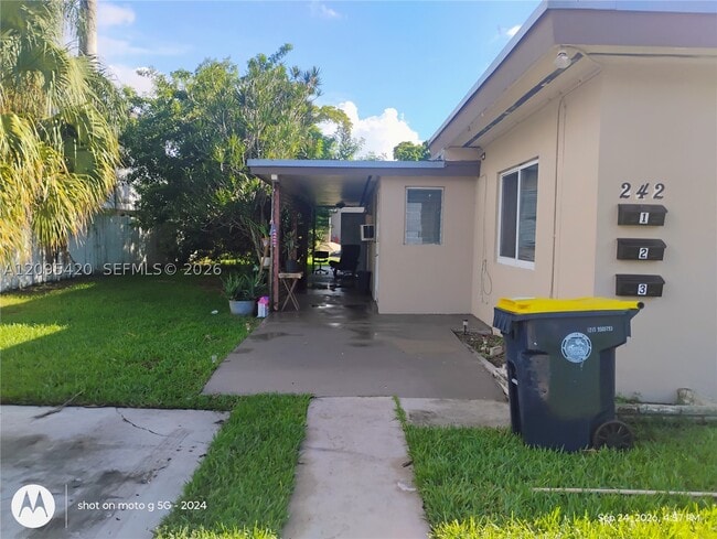 242 SE Park St Unit 2