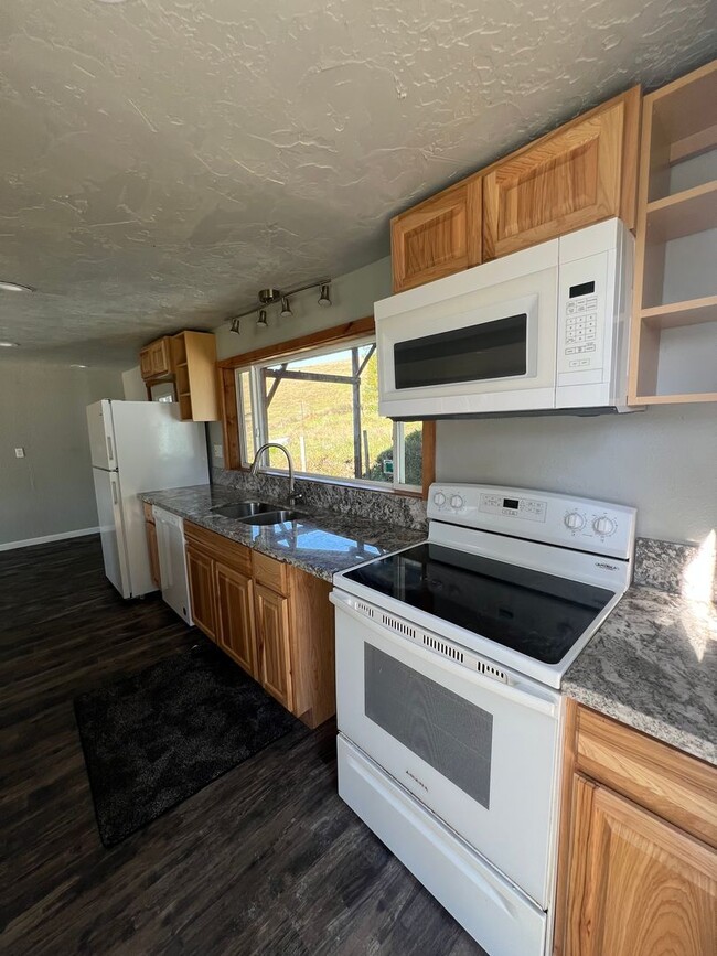 Photo - Peaceful Country Home with Patio & Detached Garage