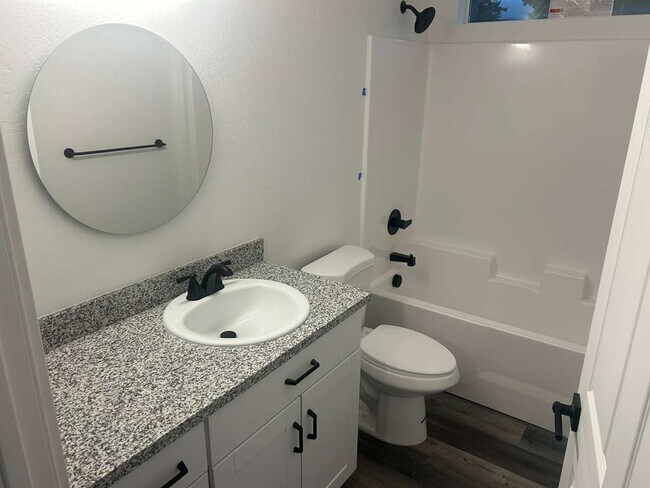 Photo - Choice Apartments Unit L