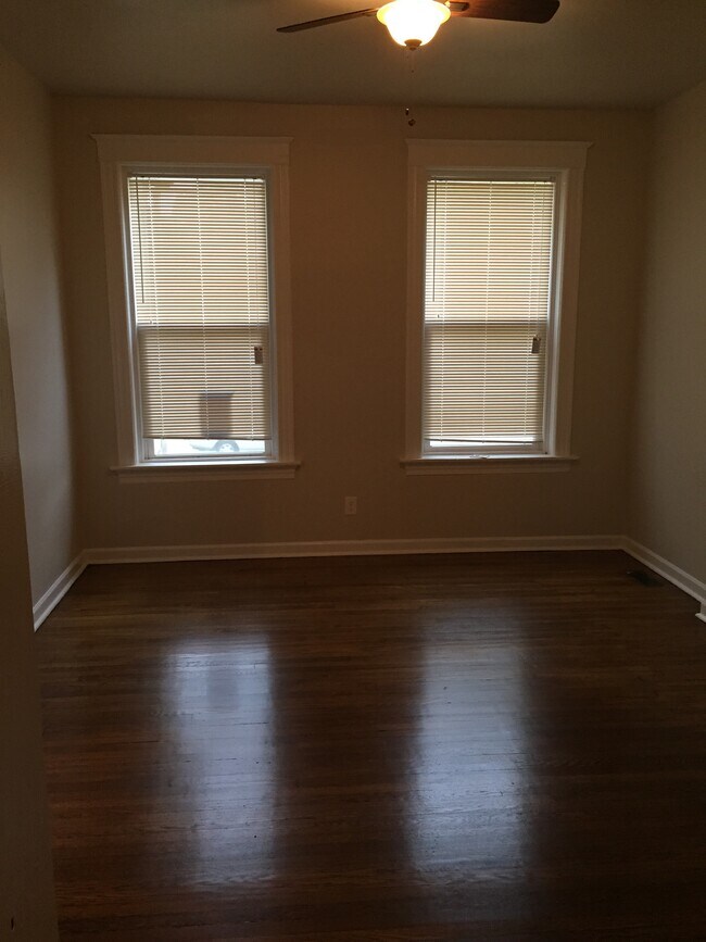 Photo - 3818-3820 Arsenal St