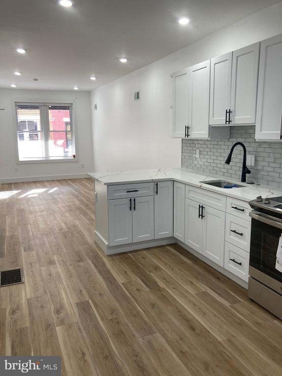 Photo - 2536 N Spangler St