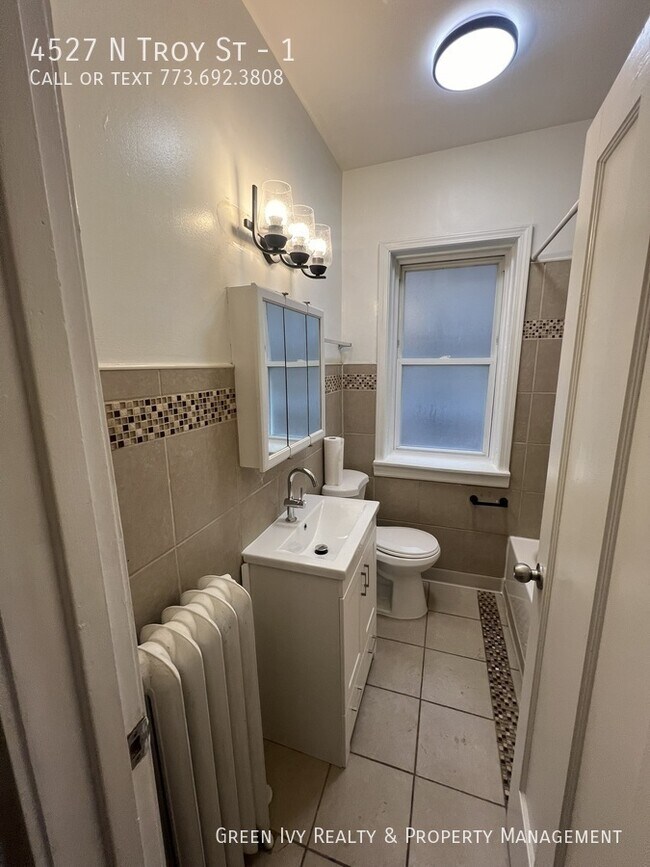 Photo - 4527 N Troy St Unit 1