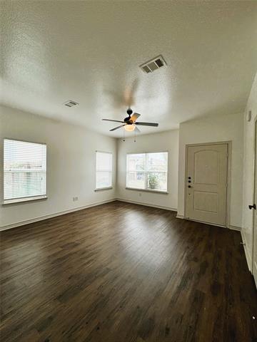 212 Lasso Cir