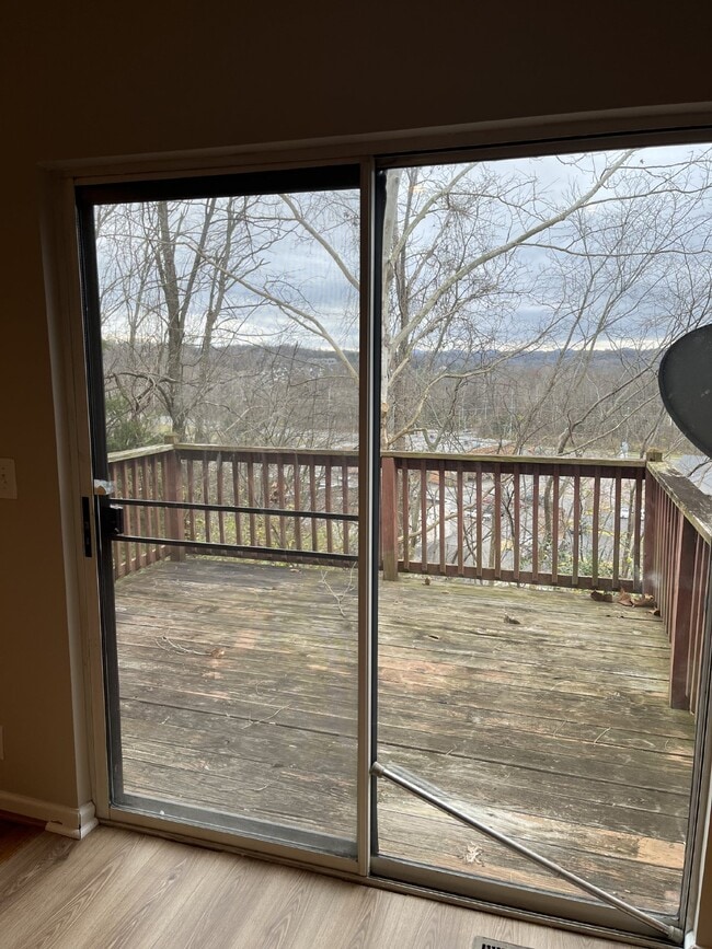 Photo - "Spacious 3 Bed, 2.5 Bath Townhouse with Finished Basement on Bell Road - Antioch Rental!" Unidad 442