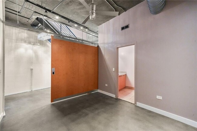 Photo - 123 Luckie St NW Unidad 1503