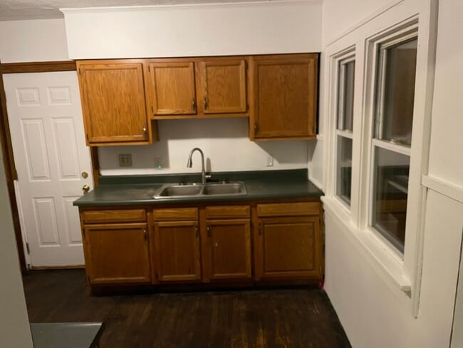 Photo - 3 Bedroom 1st Floor For Rent