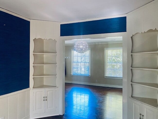 Photo - Modern Upstairs Unit in the Highly Desirab... Unidad 3