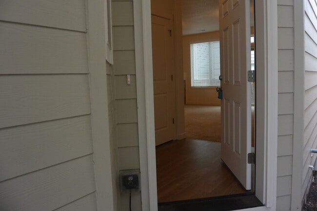 Photo - 13106 NE 25th St