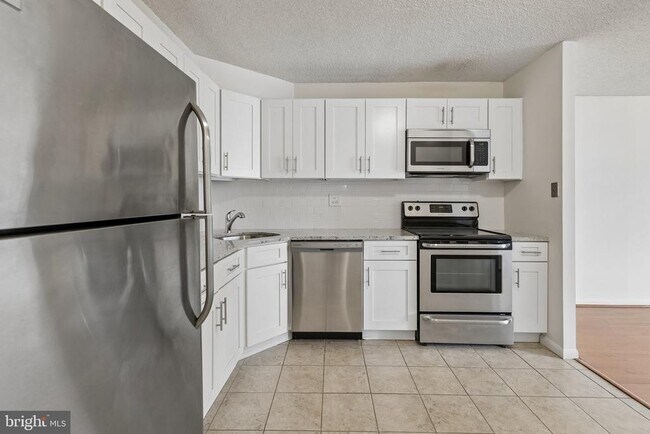 Photo - 241 S 6th St Unit 1206C