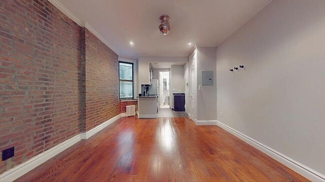 East 25th Street