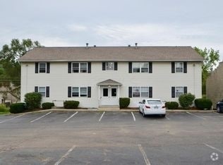 Building Photo - 573 Irving Wick Dr E Unit d Rental