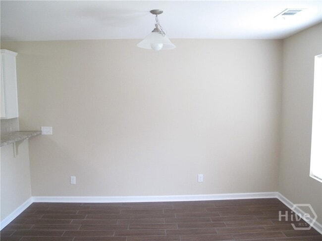 Photo - 145 Connor Lp