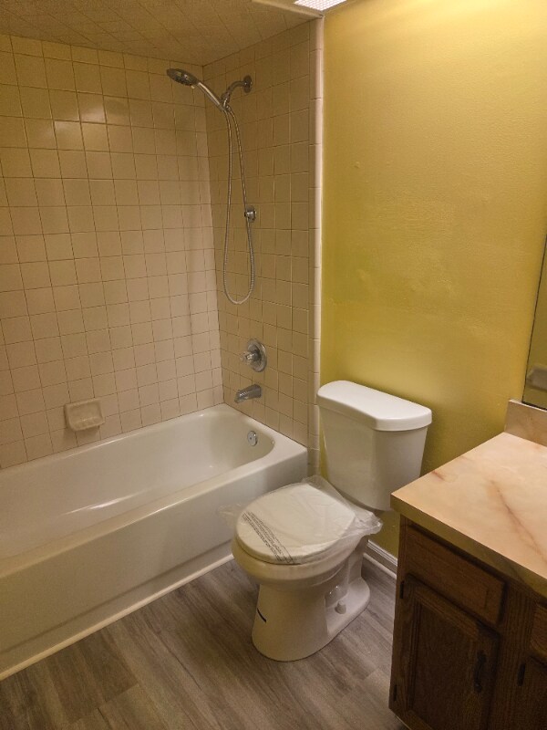 Photo - 9527 Glenn Abbey Way