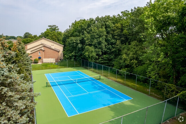 Tennis/Pickleball Court