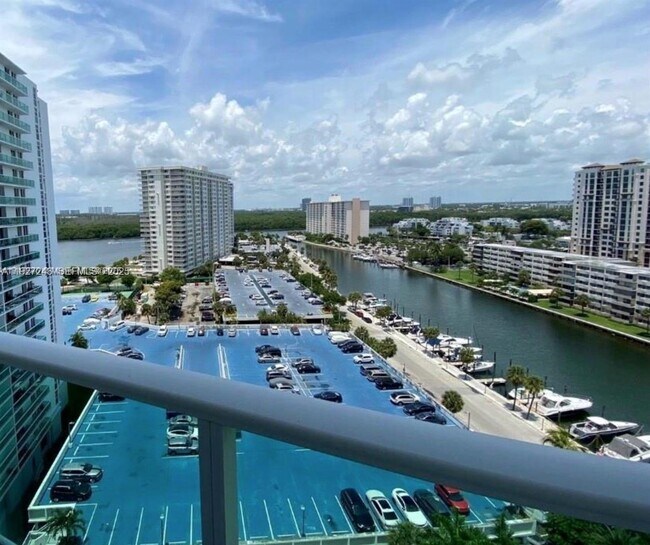 Photo - 100 Bayview Dr Unit 903