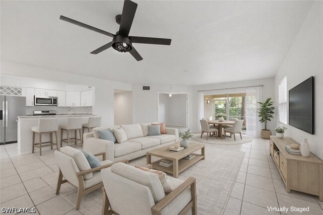 Building Photo - 9570 Crescent Garden Dr Unit A102