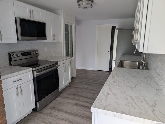 Photo - 344 E Main St