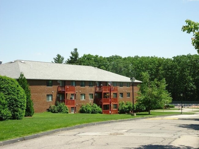 Building Photo - 95 Powers St Unit 94