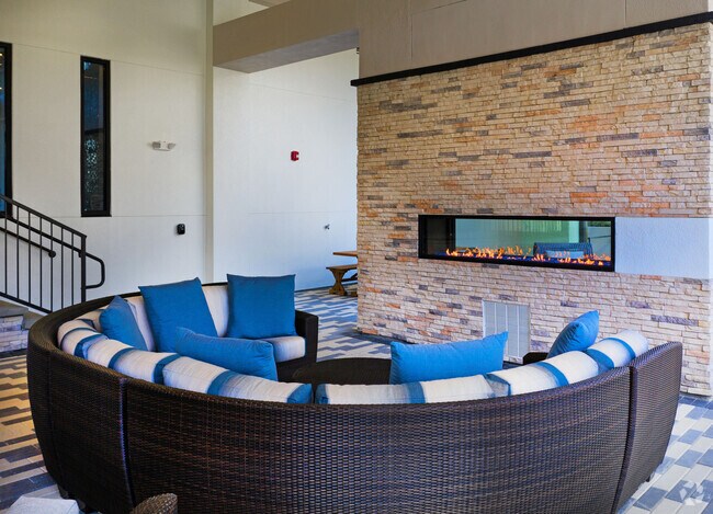 Pool -Patio