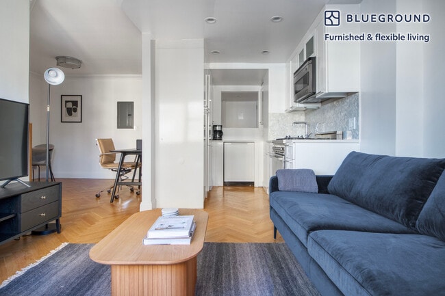 Photo - 305 East 86th St Unidad FL21-ID1328