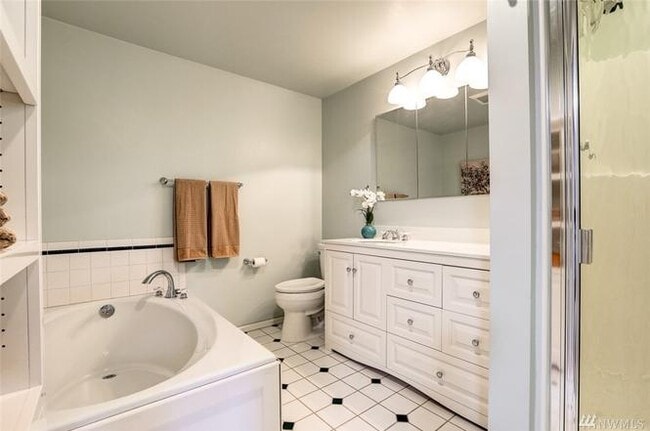 Photo - 12040 14th Avenue Northeast