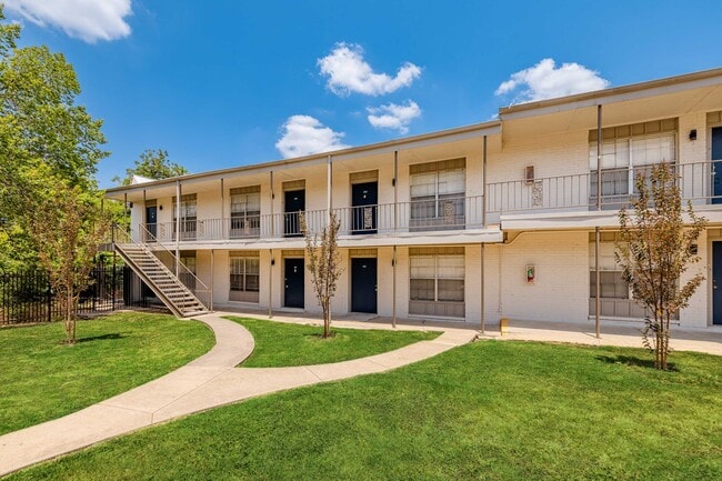 Photo - Villas at 1404