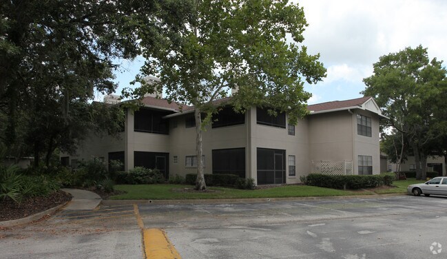 Primary Photo - Lake Crest Condominium Association
