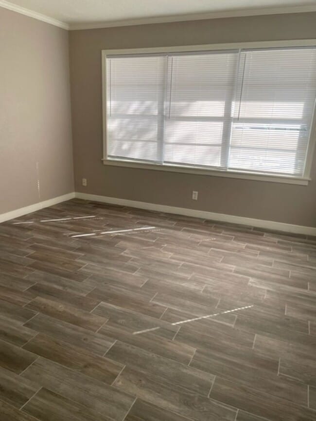 Photo - April Move In