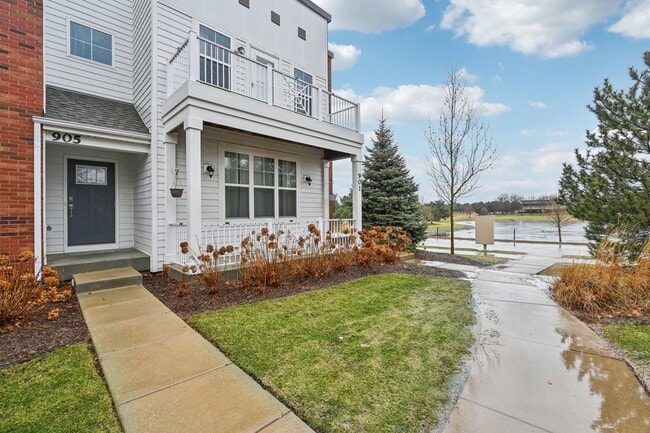 Photo - 905 Times Square Dr