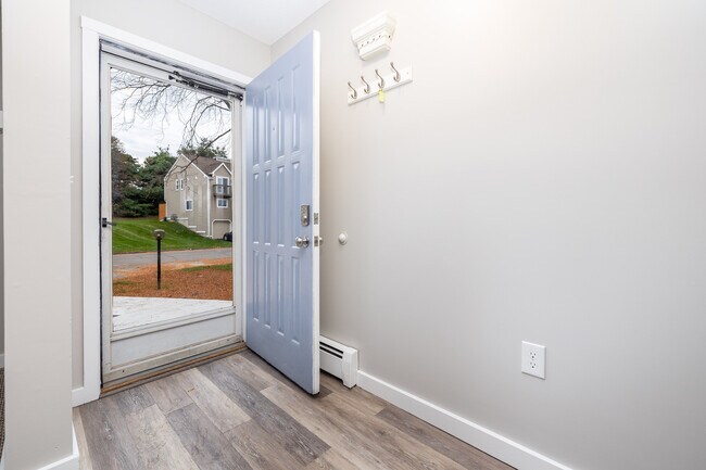 Photo - 60 Old Town Rd