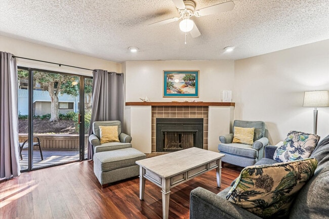 Building Photo - 160 Ocean Hibiscus Dr Rental