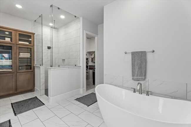 Photo - 28 Clearview Terrace Pl