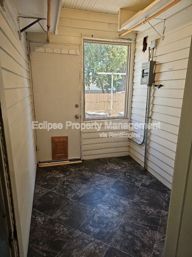 Photo - 204 Edison Ave
