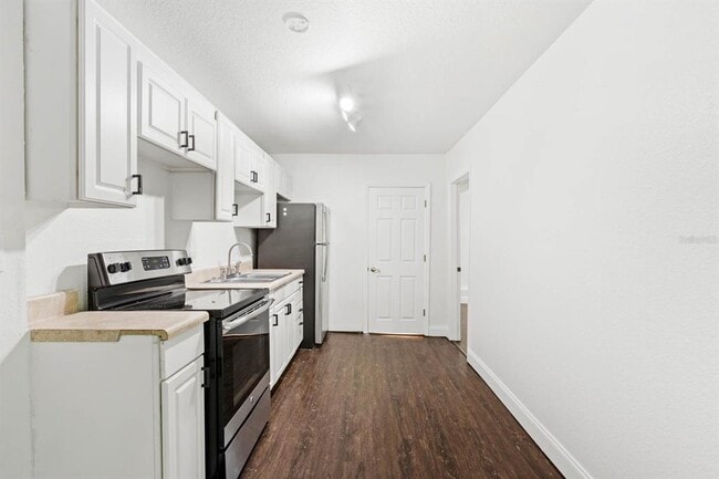 Photo - 1918 S Ferncreek Ave