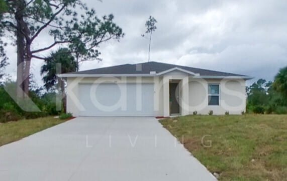 Photo - 1010 Kaye St E
