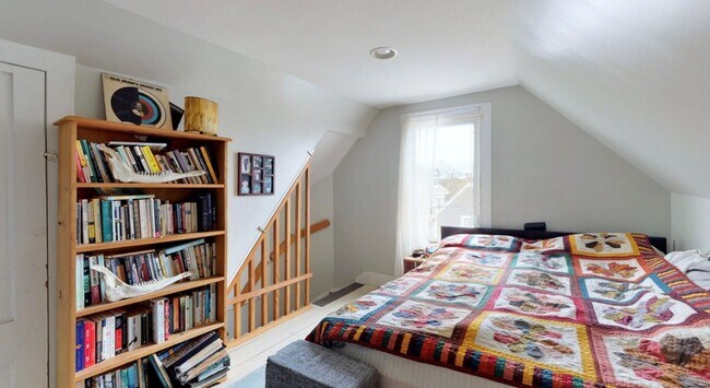 11 Russell St Unit 02