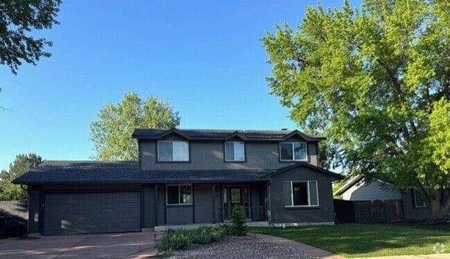 Building Photo - Spacious 4-Bedroom House Near Open Space i...