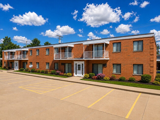 Building Photo - Colony Club