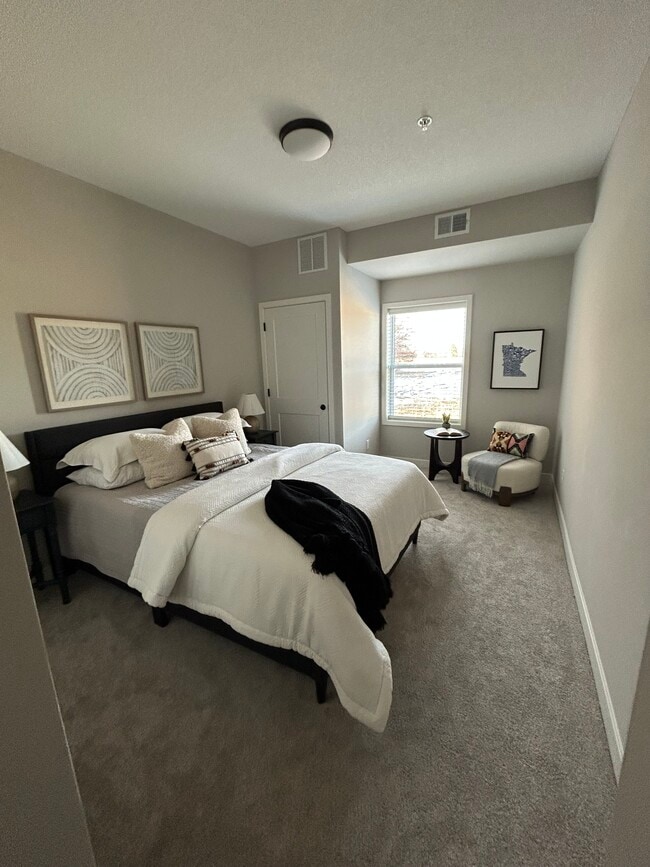 Building Photo - Oneka Fields Townhomes