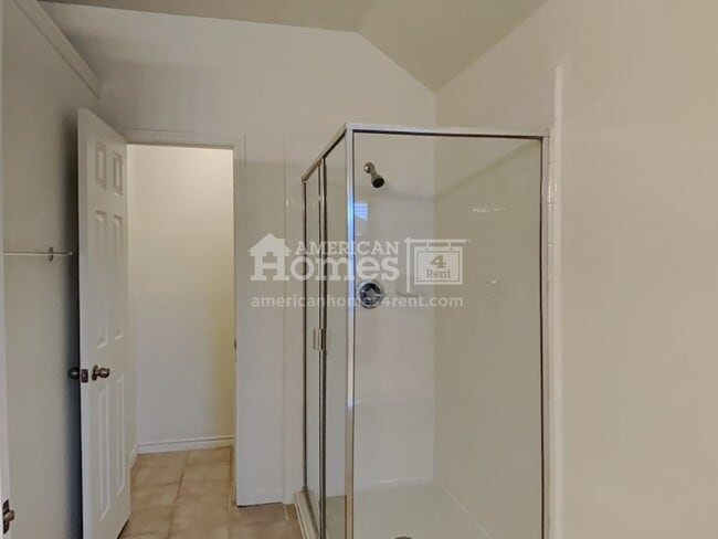 Photo - 521 Covey Trl