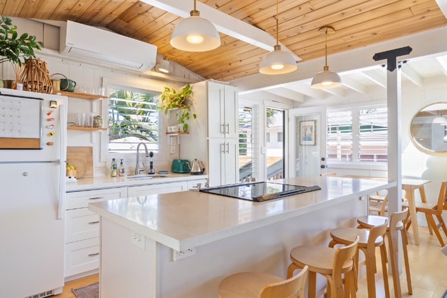 Photo - 827A Oneawa St