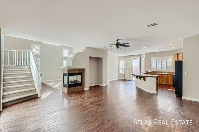 Building Photo - 9021 Little Horse Ave