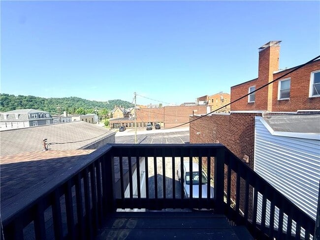 Photo - 69 S Washington St