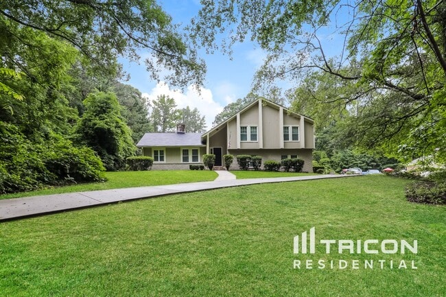Photo - 515 Westbridge Dr House