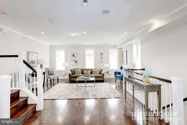 Photo - 547 Park Rd NW Unit #Penthouse