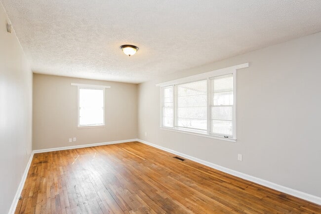 Photo - 3995 Sandy Hill Rd