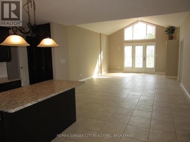 Photo - 11981 Morris Rd