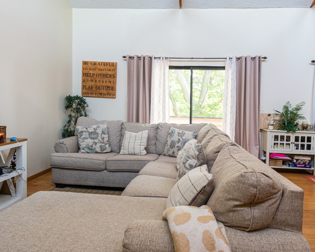 Photo - 10 Longstream Ct Unidad 202