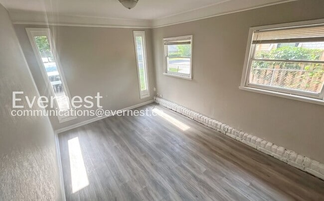 Photo - 1232 Oakwood St